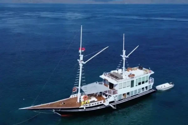 Derya-Liveaboard-Phinisi-Trip-5-scaled Derya-Liveaboard-Phinisi-Trip-5-scaled